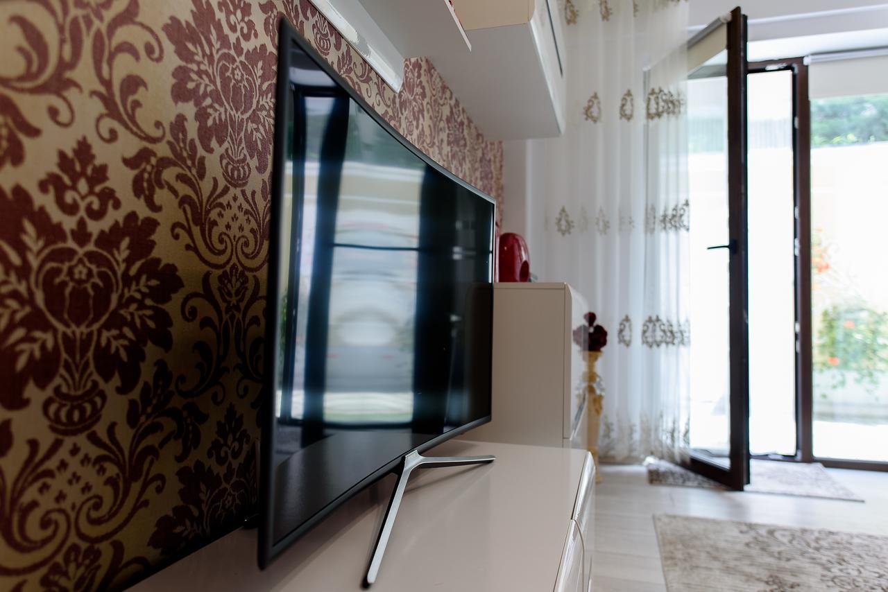 Carla'S Apartment, Airport & Train Station Shuttle Iasi Exterior foto